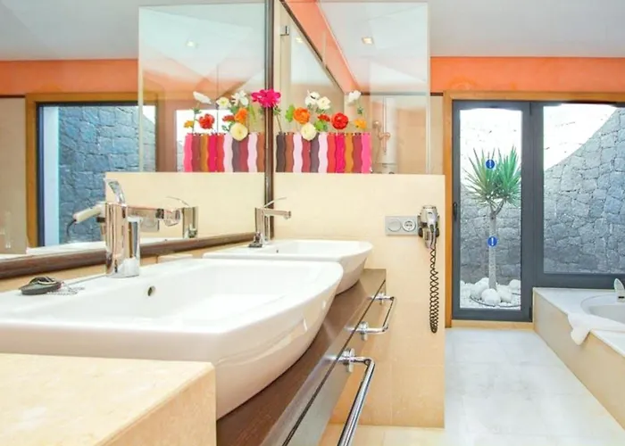 فيلة Charming In With Private Pool