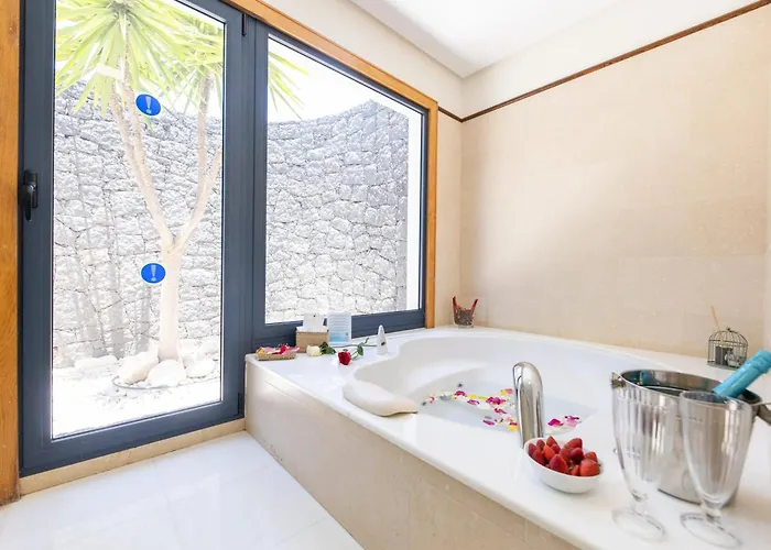 فيلة Charming In With Private Pool