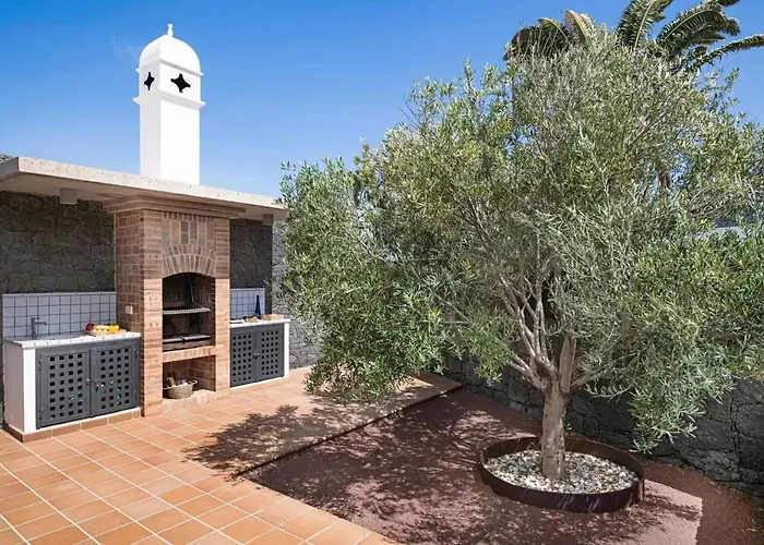 Charming In With Private Pool * بلايا بلانكا