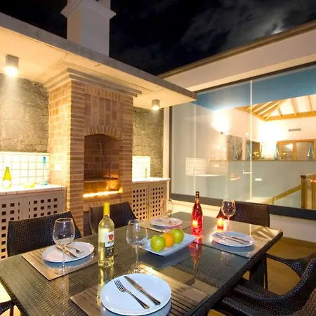 Charming In With Private Pool * Коста Бланка