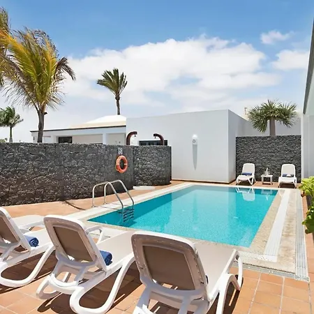 Charming In With Private Pool * Playa Blanca (Lanzarote)