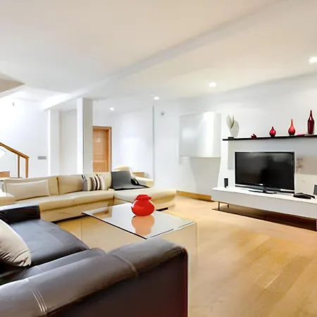 Charming In With Private Pool Вилла