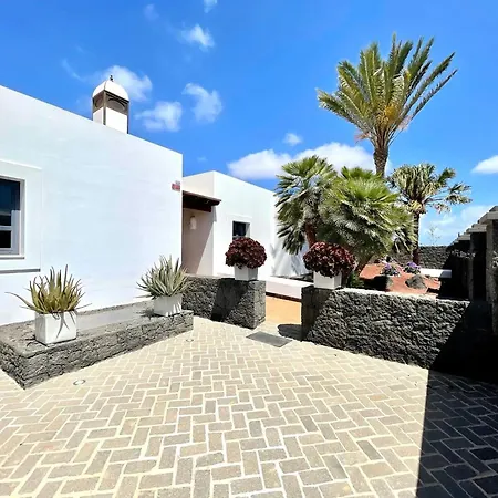 Villa Charming In With Private Pool Playa Blanca (Lanzarote)