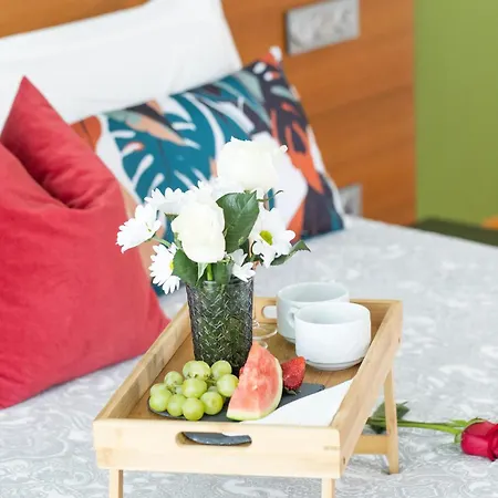 Villa: Beachside Retreat With Pool & Wi-fi