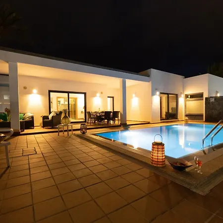 Charming In With Private Pool Вилла