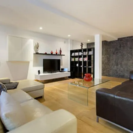 Charming In With Private Pool