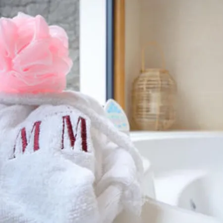 Вилла Charming In With Private Pool