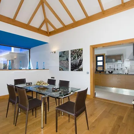 Charming In With Private Pool Вилла *
