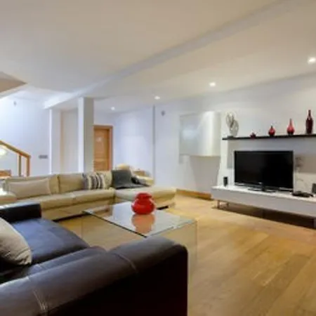 Charming In With Private Pool Вилла