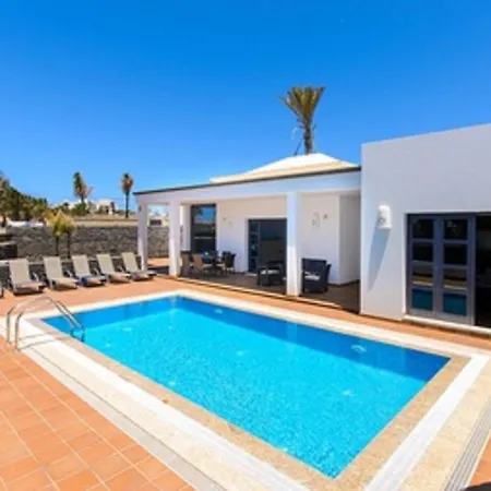 Charming In With Private Pool *