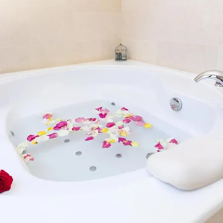 Вилла Charming In With Private Pool