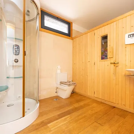 Charming In With Private Pool *