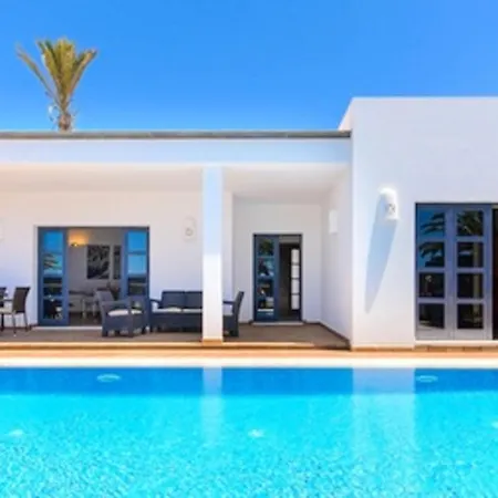 Villa Charming In With Private Pool Playa Blanca