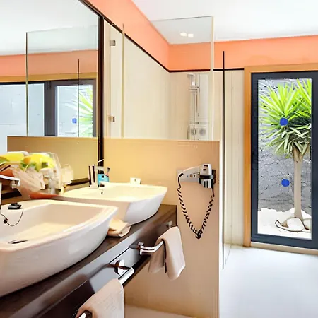 Charming In With Private Pool Playa Blanca