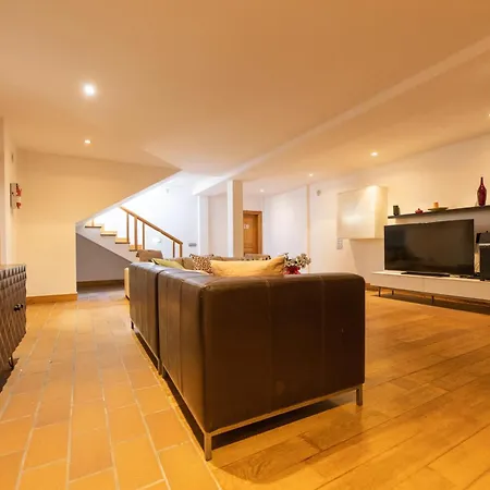 Villa Charming In With Private Pool