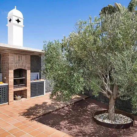 Charming In With Private Pool * Коста Бланка