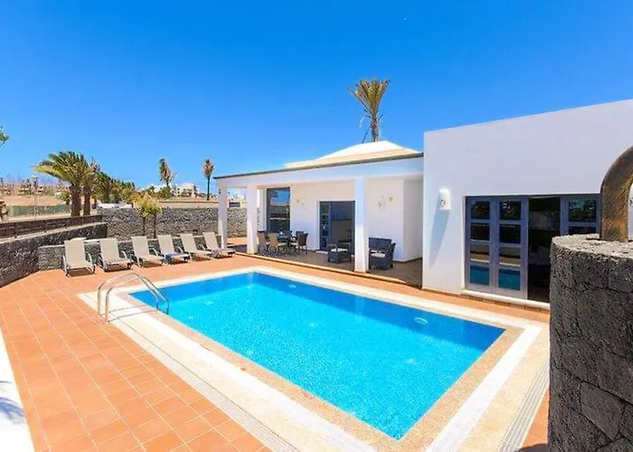 Charming In With Private Pool * Playa Blanca (Lanzarote)