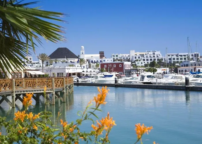 Charming In With Private Pool Villa